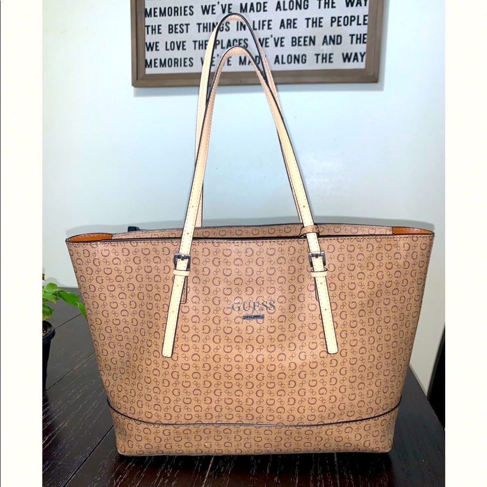 Guess Tote